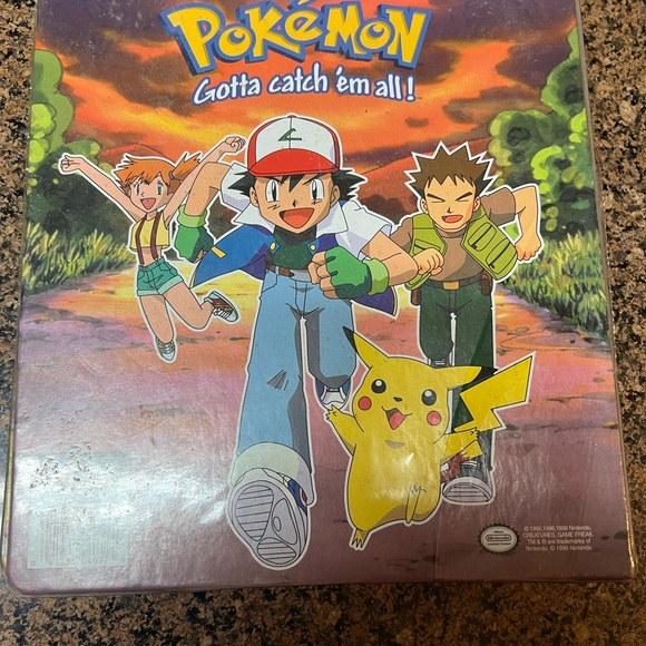 Pokémon folder etc… - Picture 2 of 6